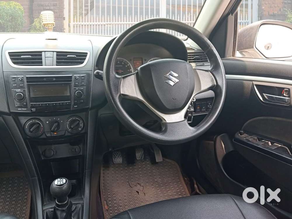 Maruti Suzuki Swift Vxi Abs Bsiv, 2014, Petrol