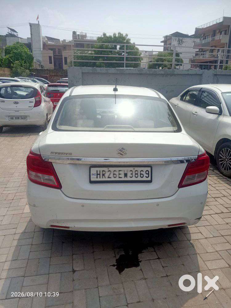Maruti Suzuki Dzire 1.2 Vxi, 2022, Petrol