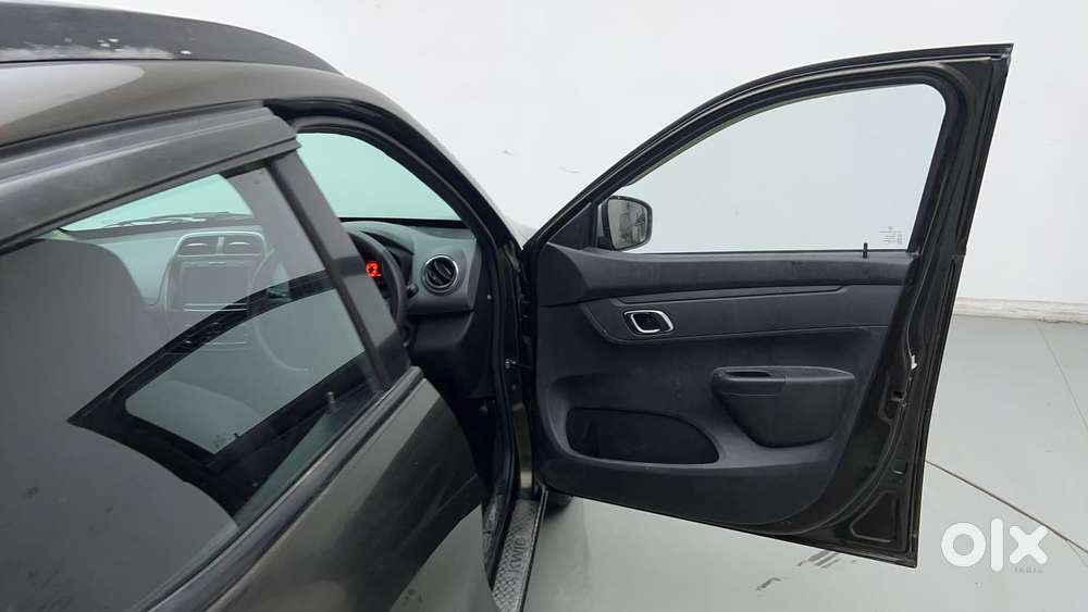Renault Kwid 1.0 Rxt Sce Special (o), 2019, Petrol