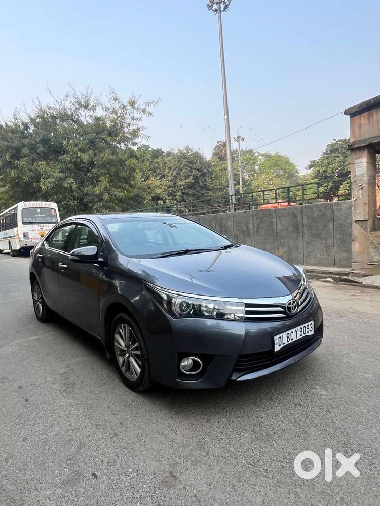 Toyota Corolla Altis 1.8 J, 2016, Petrol