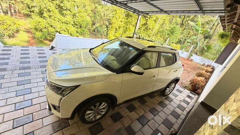 Mahindra Xuv300 2021 Petrol Well Maintained