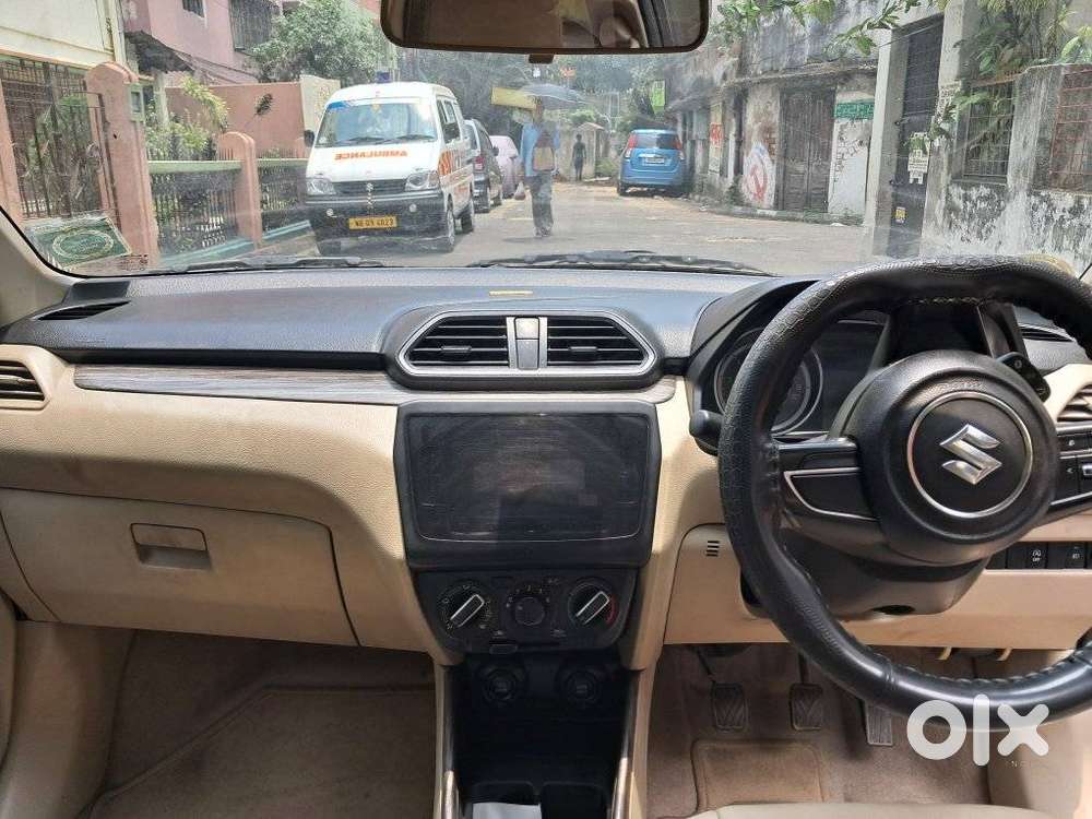 Maruti Suzuki Swift Dzire Vxi Optional, 2022, Petrol