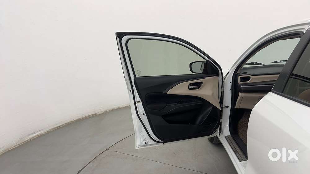 Maruti Suzuki Dzire 1.2 Vxi Cng, 2025, Cng & Hybrids