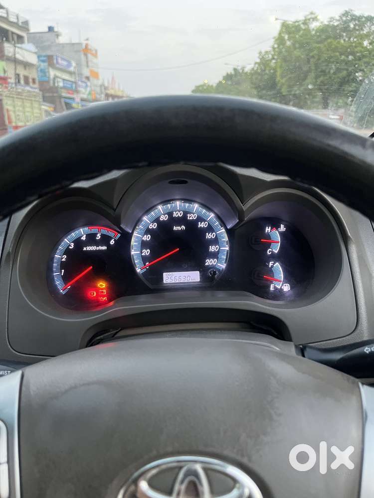 Toyota Fortuner 3.0 4x4 Manual, 2012, Diesel