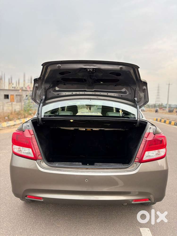 Maruti Suzuki Swift Dzire 2015-2017 1.2 Vxi, 2017, Petrol