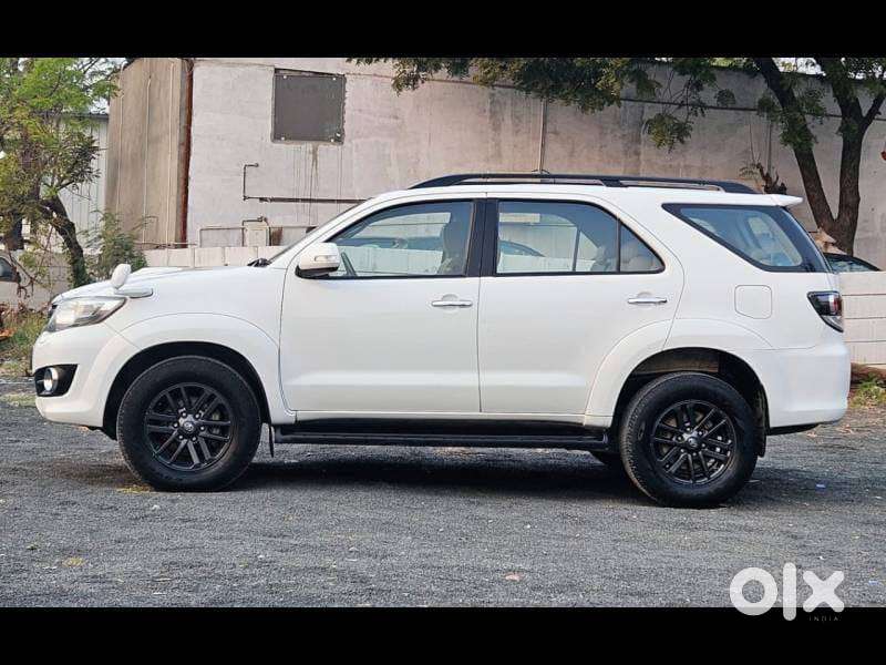 Toyota Fortuner 3.0 4x2 Mt, 2015, Diesel