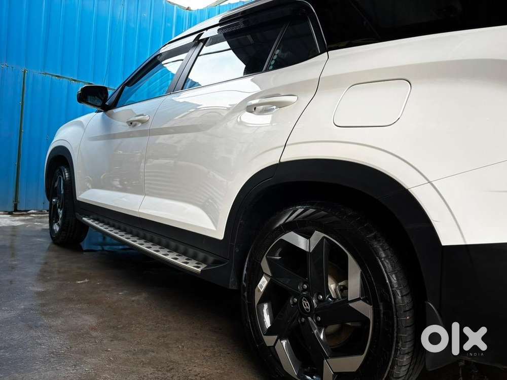 Hyundai Alcazar 2024 Petrol Signature Top Model Auto Super Condition