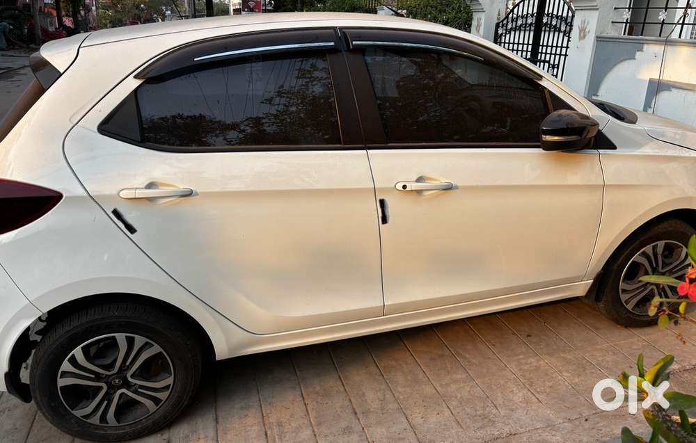Tata Tiago 1.2 Petrol Manual 2024
