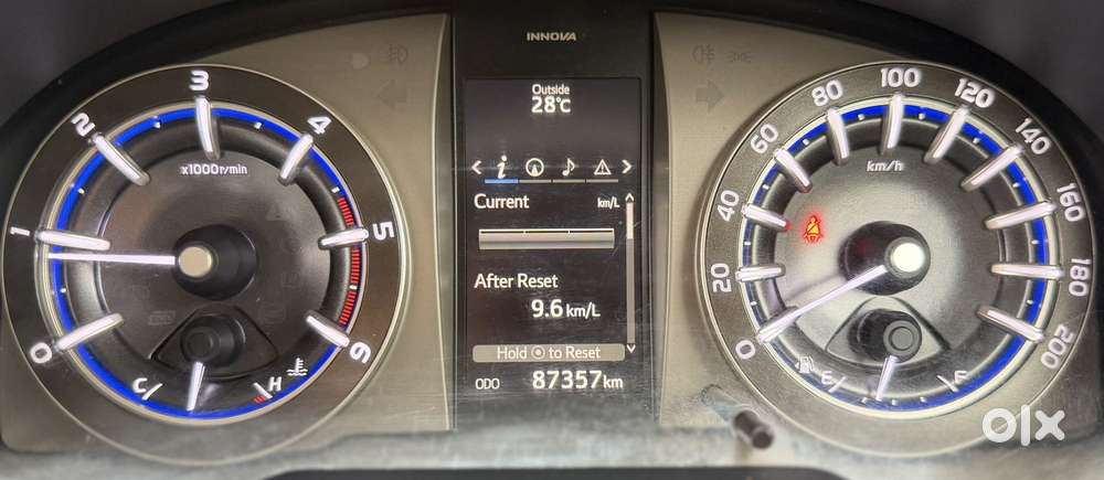 Toyota Innova Crysta 2.7 Vx Mt, 2018, Diesel