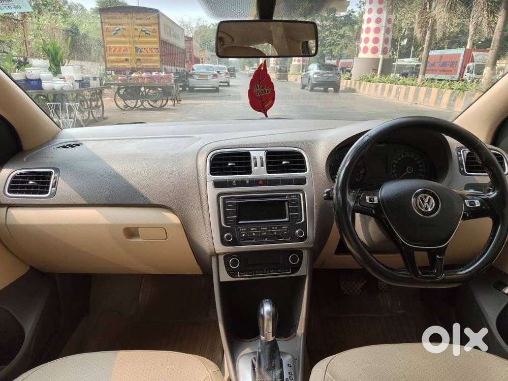 Volkswagen Vento 1.2 Tsi Highline Plus At, 2015, Petrol