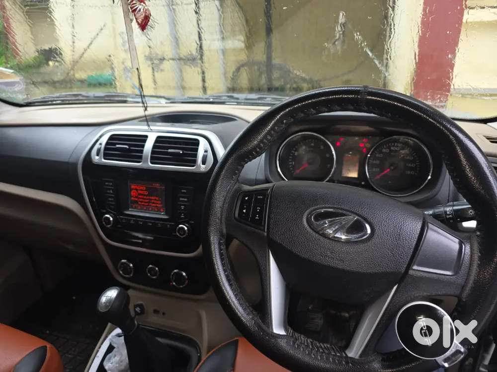 Mahindra Tuv 300 2018 Dec
