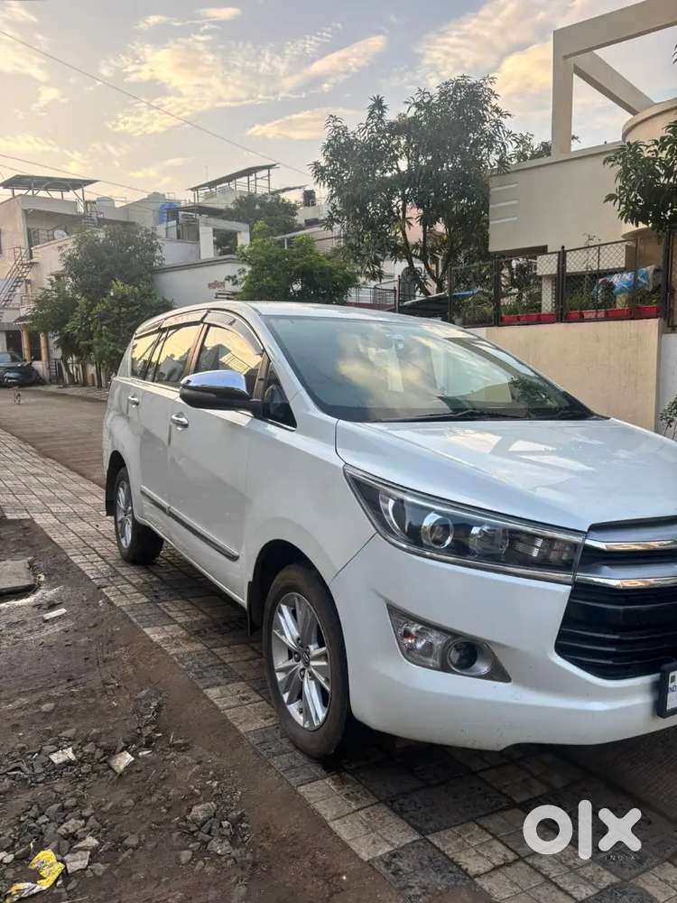 Toyota Innova Crysta Z 2016 Diesel Well Maintained