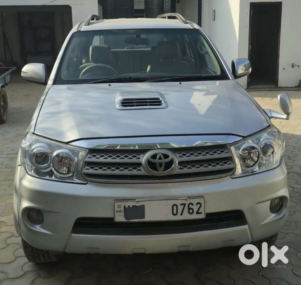 Toyota Fortuner 2012 Diesel Comprehensive Insurance,all Original