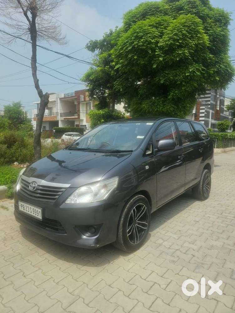 Toyota Innova 2.5 Gx 7 Str Bs-iii, 2015, Diesel