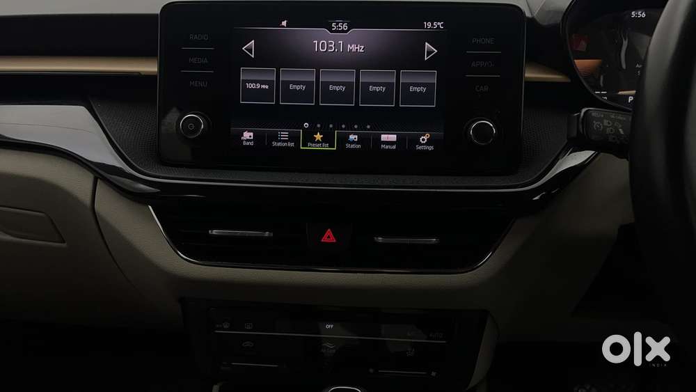 Skoda Slavia Style 1.5l Tsi Dsg, 2022, Petrol