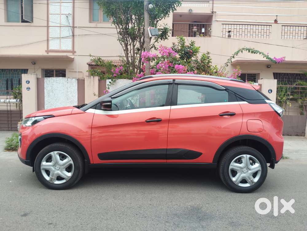 Tata Nexon 1.2 Revotron Xma Amt, 2023, Petrol