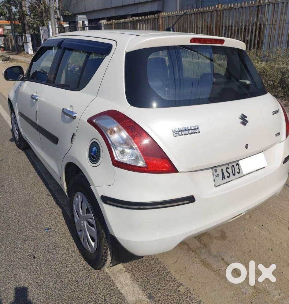 Maruti Suzuki Swift Vxi + Manual, 2015, Petrol