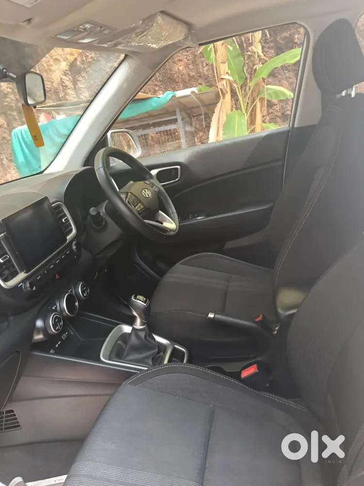 Hyundai Venue 2021 Diesel Well Maintained