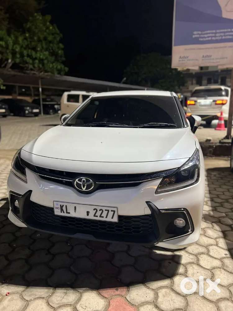 Toyota Glanza 2024 Petrol Well Maintained