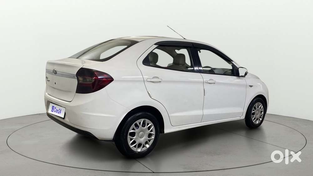 Ford Figo Aspire Titanium, 2016, Petrol