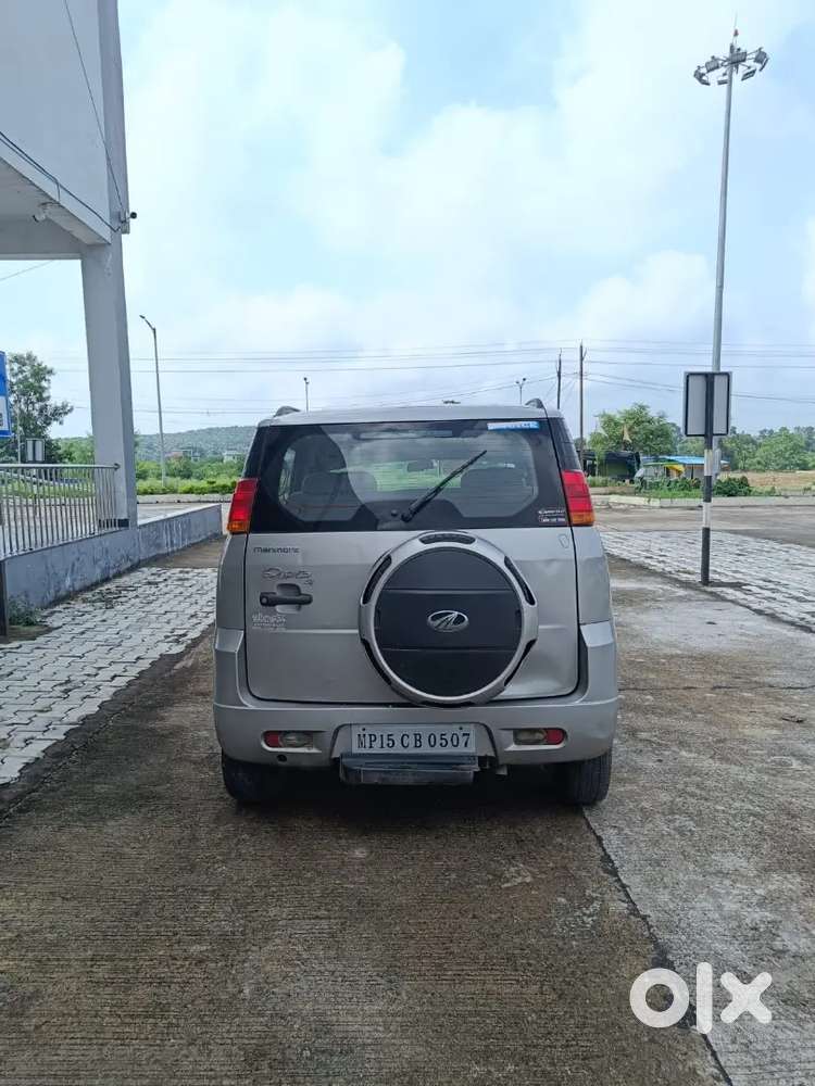 Mahindra Quanto 2015
