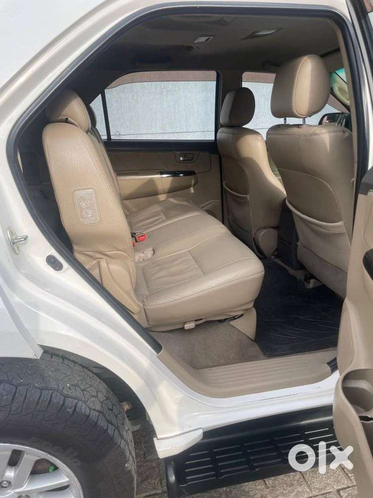 Toyota Fortuner 2011-2016 4x4 Mt, 2012, Diesel