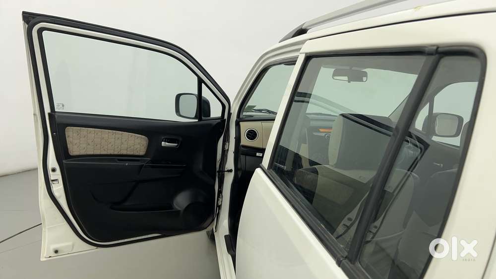 Maruti Suzuki Wagon R 1.0 Vxi Amt, 2017, Petrol
