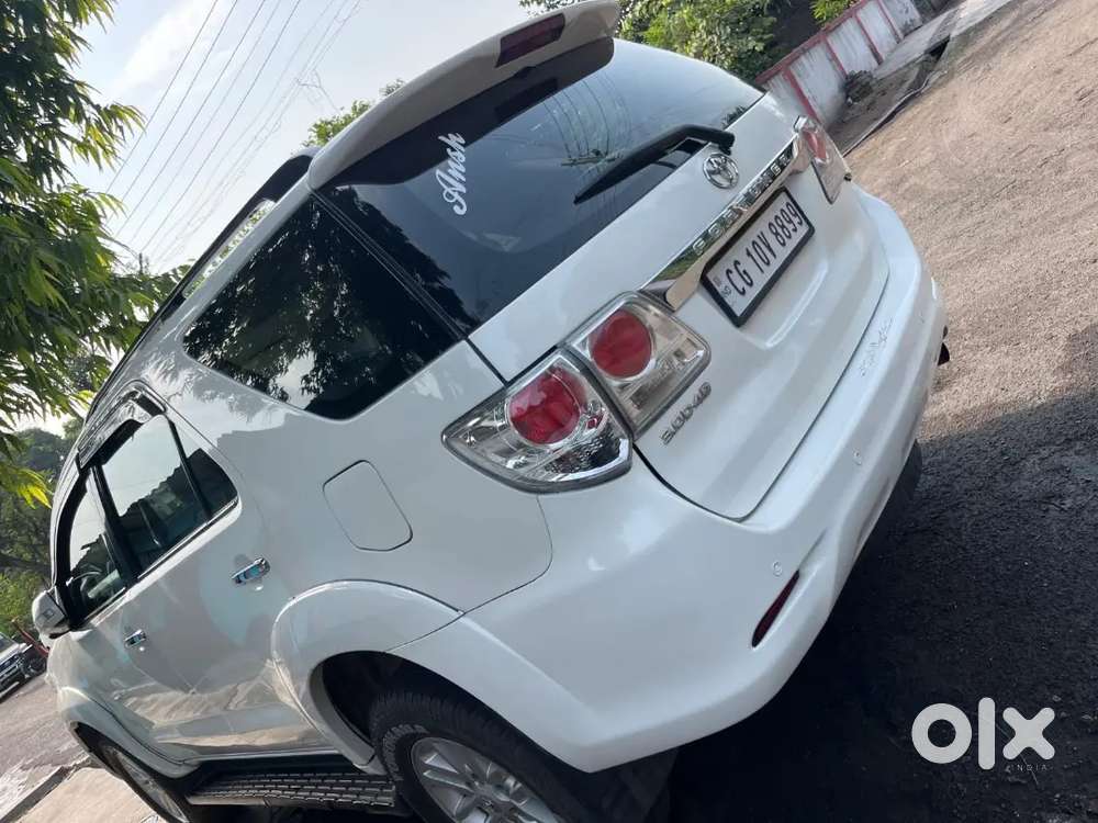 Toyota Fortuner Legender 2014 Diesel 130000 Km Driven