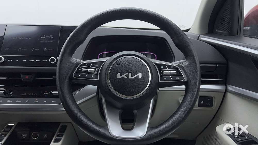 Kia Carens 1.4 Prestige Plus Turbo 7 Str, 2022, Petrol