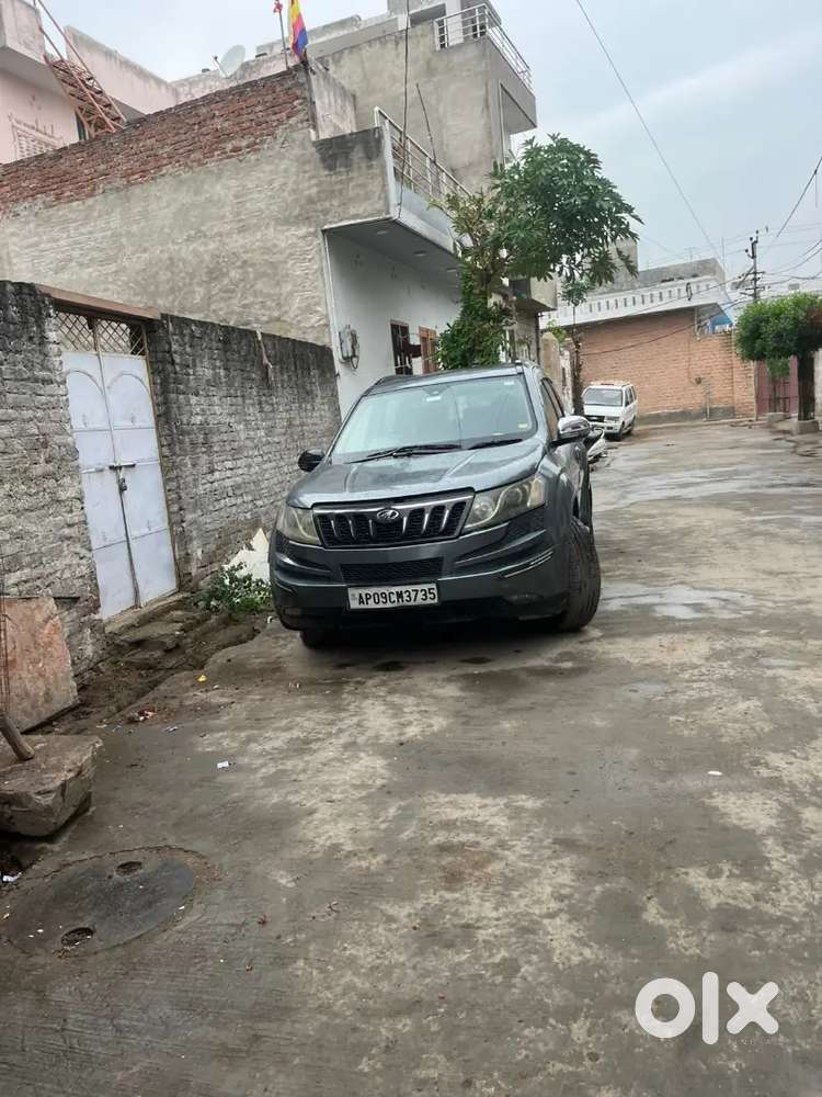 Mahindra Xuv500 2013 Diesel 80000 Km Driven