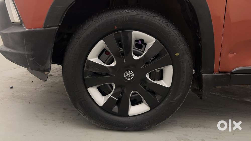 Mahindra Kuv 100 2016-2017 Mfalcon G80 K8 5str, 2016, Petrol