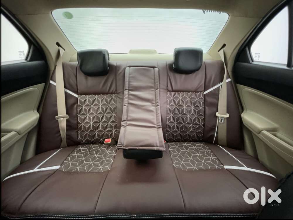 Maruti Suzuki Dzire 1.2 Zxi Amt, 2019, Petrol