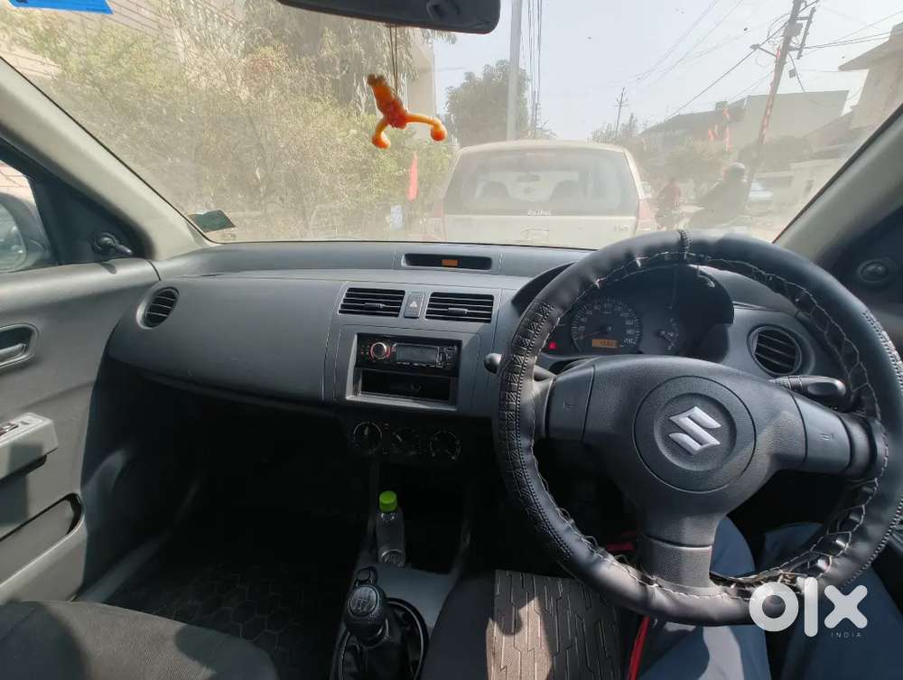 Maruti Suzuki Swift Dzire 2010