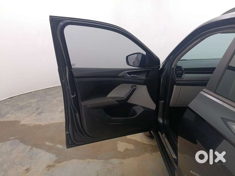 Skoda Kushaq Ambition 1.0l Tsi Mt, 2023, Petrol