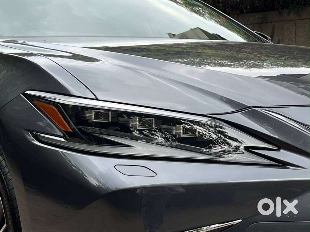 Lexus Es 300h Luxury, 2024, Petrol