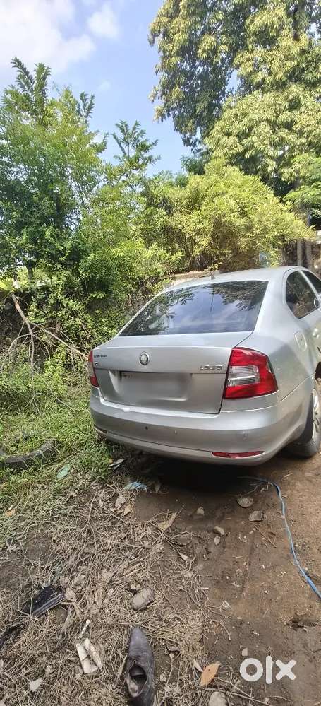 Skoda Laura Elegance 2010 Diesel