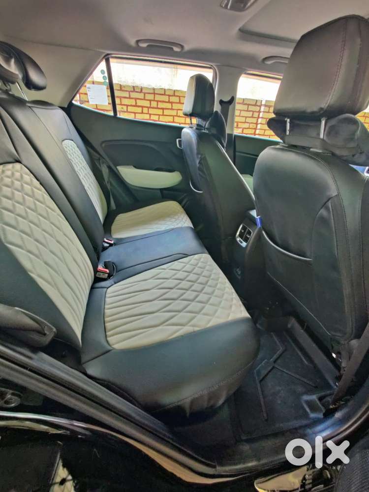 Hyundai Venue 1.0 S (o) Turbo Dct, 2024, Petrol