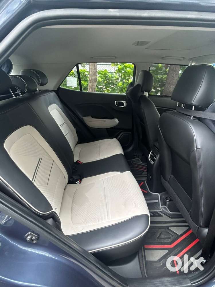 Hyundai Venue Petrol 2023
