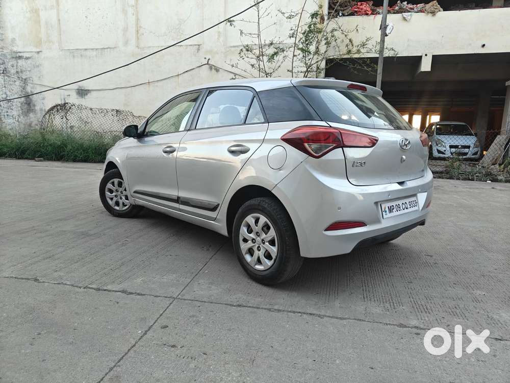Hyundai I20 Sportz 1.2 Mt Dual Tone, 2014, Petrol