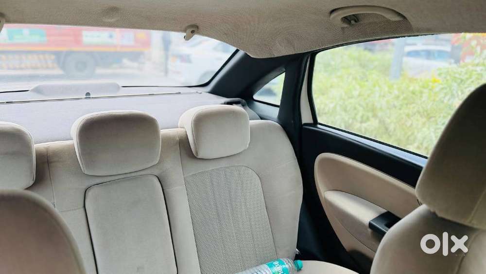 Fiat Linea 1.3 Emotion (o) Multijet, 2012, Petrol