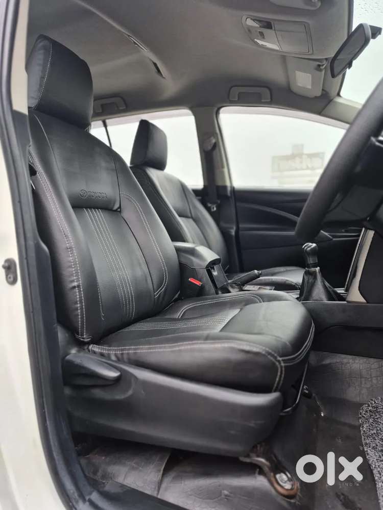 Toyota Innova Crysta [2020-ongoing] 2.4 Gx 7 Str, 2016, Diesel