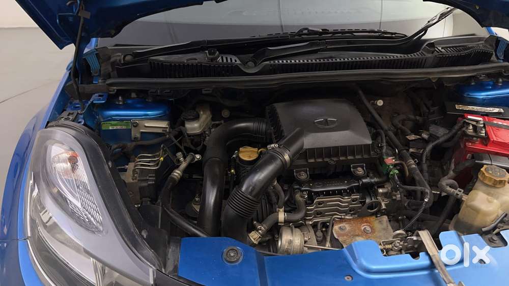 Tata Nexon 1.2 Revotron Xza Plus (l), 2018, Petrol