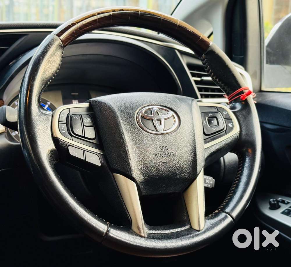 Toyota Innova Crysta 2.8z Automatic, 2017, Diesel