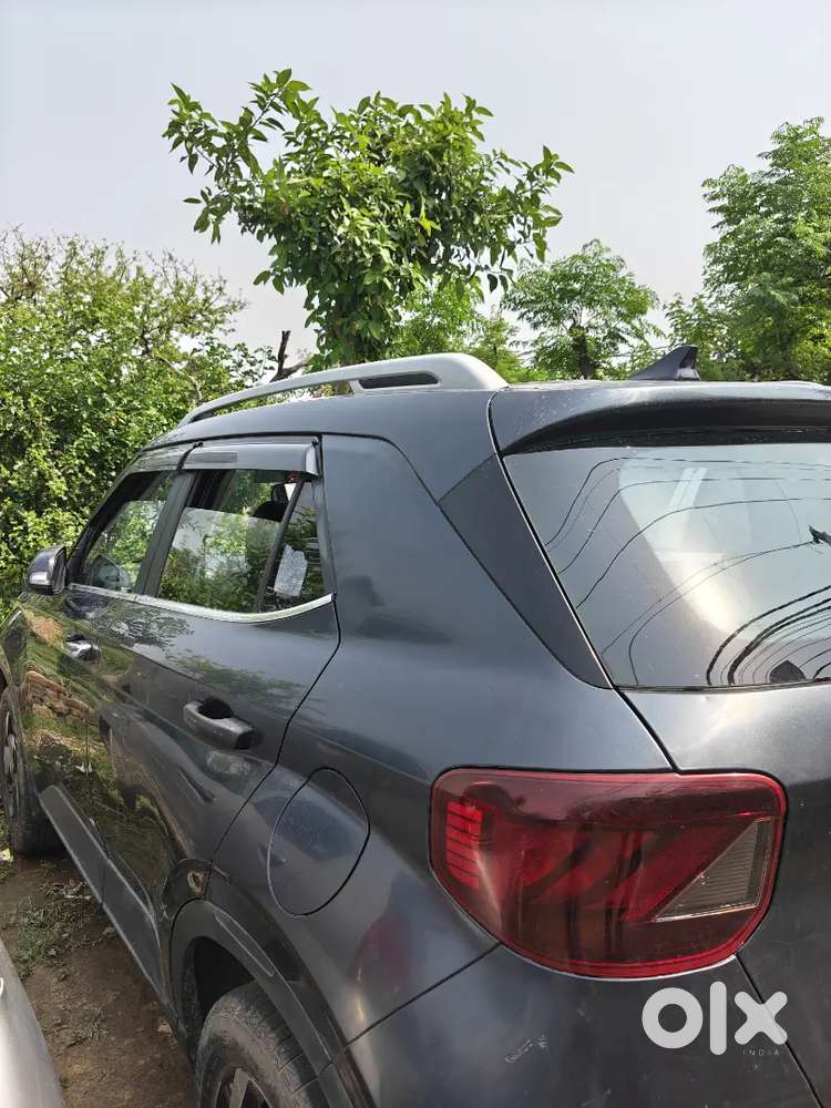Venue Sx Turbo With Sunroof
