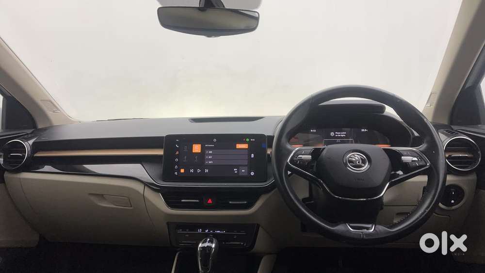 Skoda Slavia Style 1.0l Tsi At, 2022, Petrol