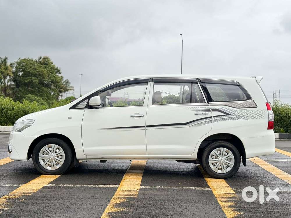 Toyota Innova 2.5 G (diesel) 8 Seater, 2016, Diesel