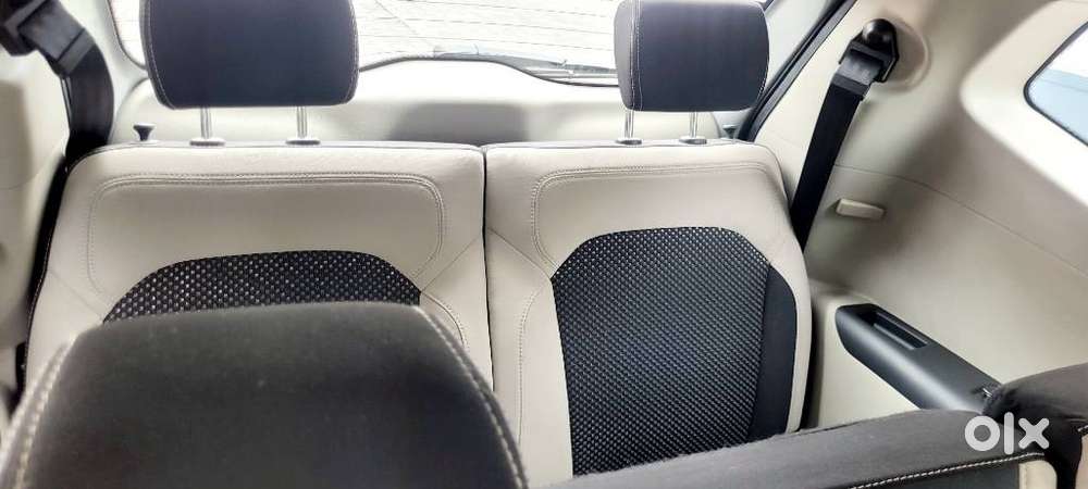 Renault Triber Rxz Easy-r Amt, 2021, Petrol