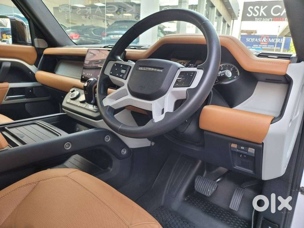 Land Rover Defender 3.0 L 130 Hse, 2023, Diesel