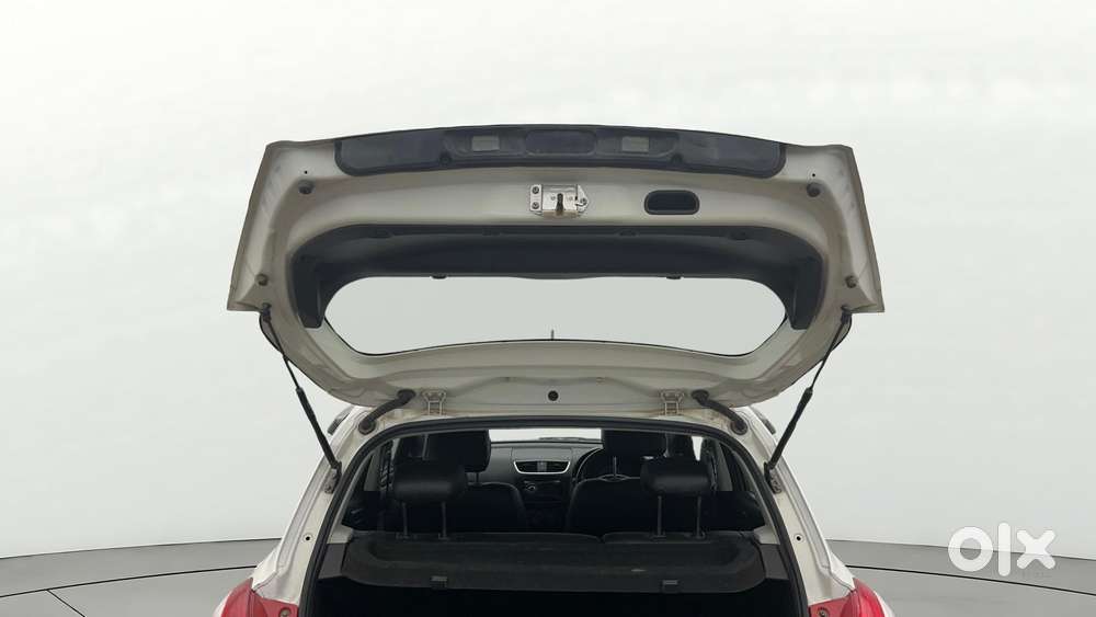 Maruti Suzuki Swift 1.2 Lxi (o), 2017, Petrol