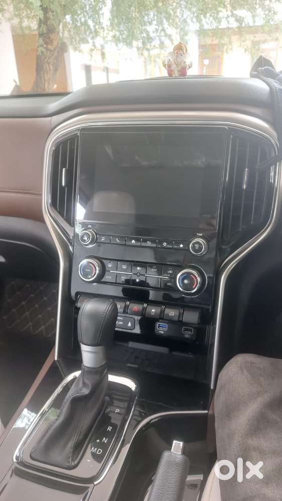 Mahindra Car 2024 Diesel Automatic